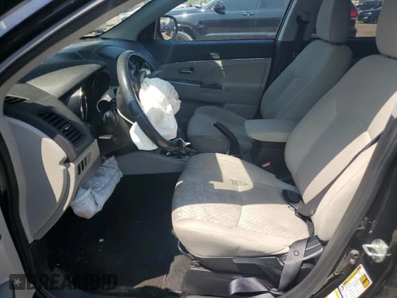 ✅ 2019 Mitsubishi Outlander SE • VIN: JA4AP4AU8KU005221 • Lot: 69074325. Listed on Copart with 126,179 mi. Free auction sales archive from the USA and detailed vehicle history report at DreamBid. Image 7.