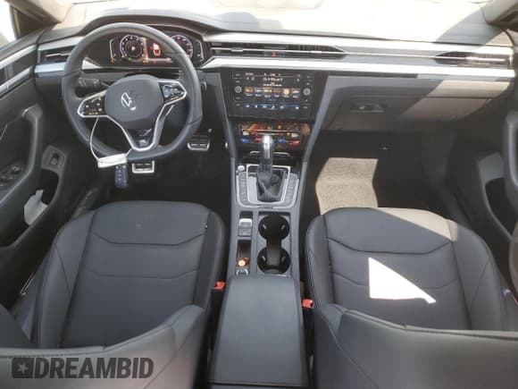 ✅ 2022 Volkswagen Arteon SE R-Line • VIN: WVWSR7AN1NE010449 • Лот: 48324575. Опубликован ранее на Copart с пробегом 34 759 миль. Бесплатный доступ к архиву аукционных продаж из США и подробный отчёт об истории автомобиля на DreamBid. Изображение 8.