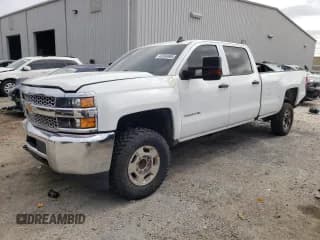✅ 2019 Chevrolet Silverado 2500HD Work Truck • VIN: 1GC1CREG1KF201833 • Lot: 43566965. Wystawiony na Copart z przebiegiem 206 175 mil. Bezpłatny archiwum sprzedaży aukcyjnych z USA i szczegółowy raport historii pojazdu na DreamBid. Zdjęcie 1.