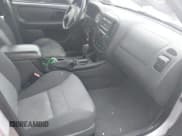 ✅ 2005 Ford Escape XLS Value • VIN: 1FMYU02ZX5DA09092 • Лот: 42693991. Опубликован ранее на IAAI с пробегом 179 506 миль. Бесплатный доступ к архиву аукционных продаж из США и подробный отчёт об истории автомобиля на DreamBid. Изображение 5.