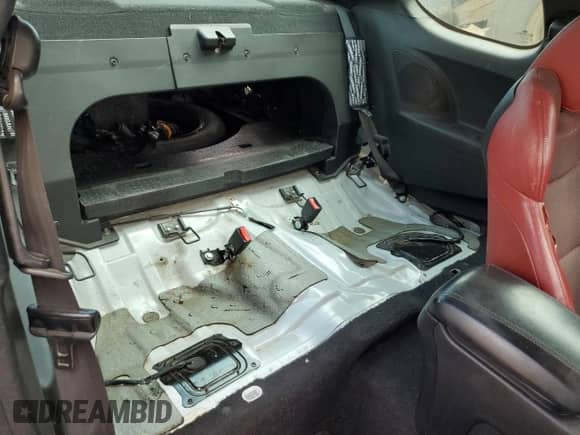 ✅ 2013 Hyundai Genesis Coupe Grand Touring • VIN: KMHHU6KJ2DU106928 • Лот: 70857875. Размещён на Copart с пробегом 199 735 миль миль. Получите бесплатный доступ к архиву аукционных продаж из США и посмотрите подробный отчёт об истории автомобиля на DreamBid. Изображение 10.