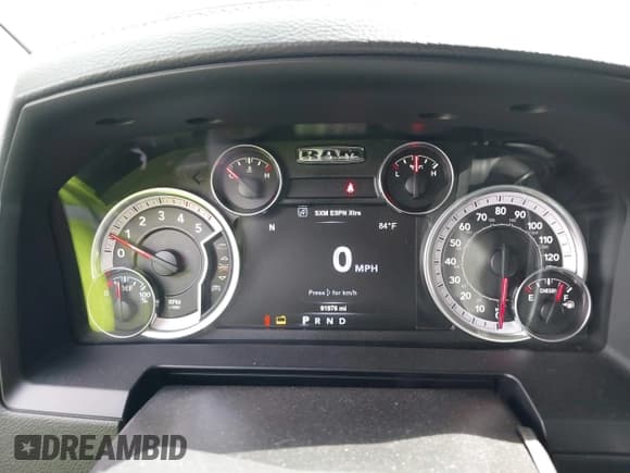 ✅ 2018 Ram 2500 Laramie • VIN: 3C6UR5FL5JG261084 • Lot: 43210823. Listed on IAAI with 91,976 mi. Free auction sales archive from the USA and detailed vehicle history report at DreamBid. Image 7.