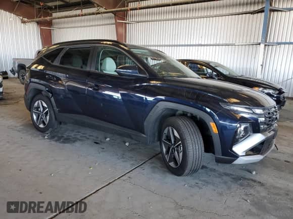 2025 Hyundai Tucson SEL Convenience z VIN KM8JCDD13SU260745, wystawiony jako Copart lot #82285005 z przebiegiem 16 477 mil mil oraz Szkoda całkowita • Salvage title. Historia ofert i sprzedaży dostępna na DreamBid. Obrazek 4.