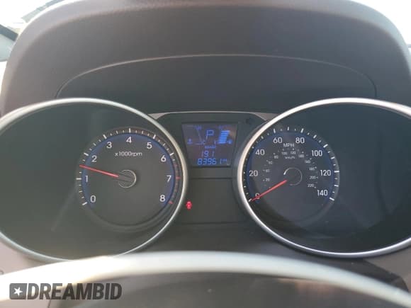 ✅ 2015 Hyundai Tucson SE • VIN: KM8JU3AG3FU116585 • Lot: 82602465. Listed on Copart with 83,961 mi. Free auction sales archive from the USA and detailed vehicle history report at DreamBid. Image 9.