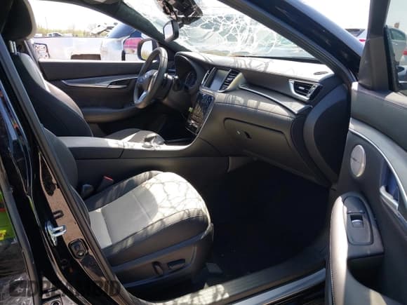 ✅ 2023 Infiniti QX55 Essential • VIN: 3PCAJ5KR0PF117311 • Lot: 42050398. Listed on IAAI with 16,028 mi. Free auction sales archive from the USA and detailed vehicle history report at DreamBid. Image 5.