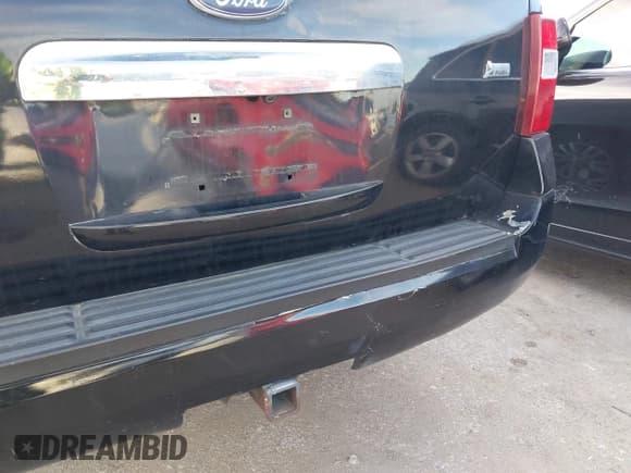 ✅ 2010 Ford Expedition Max Limited • VIN: 1FMJK1K55AEB57648 • Лот: 43800804. Опубликован ранее на IAAI с пробегом 180 631 миль. Бесплатный доступ к архиву аукционных продаж из США и подробный отчёт об истории автомобиля на DreamBid. Изображение 12.