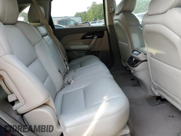 ✅ 2010 Acura MDX • VIN: 2HNYD2H25AH534210 • Lot: 82060885. Wystawiony na Copart z przebiegiem 134 326 mil. Bezpłatny archiwum sprzedaży aukcyjnych z USA i szczegółowy raport historii pojazdu na DreamBid. Zdjęcie 11.