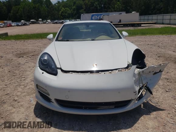 ✅ 2013 Porsche Panamera S • VIN: WP0AB2A76DL060763 • Lot: 61995675. Listed on Copart with 105,918 mi. Free auction sales archive from the USA and detailed vehicle history report at DreamBid. Image 5.