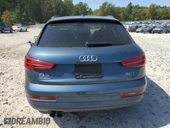 ✅ 2017 Audi Q3 Premium Plus • VIN: WA1JCCFS7HR010340 • Lot: 81370405. Wystawiony na Copart z przebiegiem 96 648 mil. Bezpłatny archiwum sprzedaży aukcyjnych z USA i szczegółowy raport historii pojazdu na DreamBid. Zdjęcie 6.
