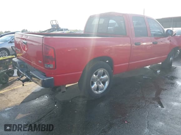 ✅ 2005 Dodge 1500 SLT • VIN: 1D7HA18N05S348520 • Lot: 43557325. Listed on IAAI with 242,803 mi. Free auction sales archive from the USA and detailed vehicle history report at DreamBid. Image 4.