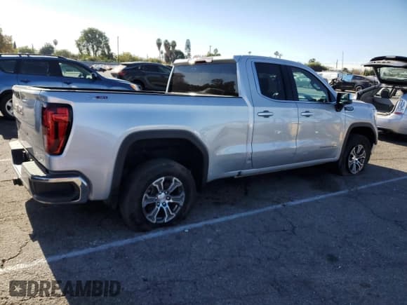 ✅ 2021 GMC Sierra 1500 SLE • VIN: 1GTR9BED5MZ429625 • Лот: 84200274. Опубликован ранее на Copart с пробегом 23 356 миль. Бесплатный доступ к архиву аукционных продаж из США и подробный отчёт об истории автомобиля на DreamBid. Изображение 3.