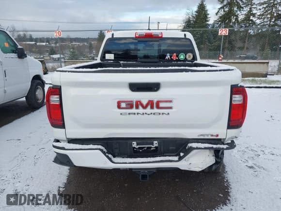 ✅ 2023 GMC Canyon 4WD AT4 • VIN: 1GTP6DEK4P1263112 • Lot: 41445424. Listed on IAAI with 27,260 mi. Free auction sales archive from the USA and detailed vehicle history report at DreamBid. Image 16.