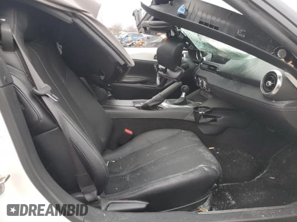 ✅ 2021 Mazda MX-5 Miata Grand Touring • VIN: JM1NDAD70M0455699 • Lot: 50471455. Wystawiony na Copart z przebiegiem Nie podano. Bezpłatny archiwum sprzedaży aukcyjnych z USA i szczegółowy raport historii pojazdu na DreamBid. Zdjęcie 7.