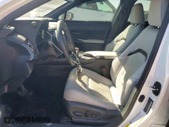 ✅ 2020 Lexus UX 250h • VIN: JTHP9JBH1L2021394 • Lot: 85537075. Wystawiony na Copart z przebiegiem 166 050 mil. Bezpłatny archiwum sprzedaży aukcyjnych z USA i szczegółowy raport historii pojazdu na DreamBid. Zdjęcie 7.