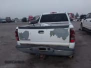 ✅ 2006 Chevrolet Silverado 2500HD LT1 • VIN: 1GCHK23286F114288 • Лот: 43728466. Опубликован ранее на IAAI с пробегом 317 055 миль. Бесплатный доступ к архиву аукционных продаж из США и подробный отчёт об истории автомобиля на DreamBid. Изображение 17.