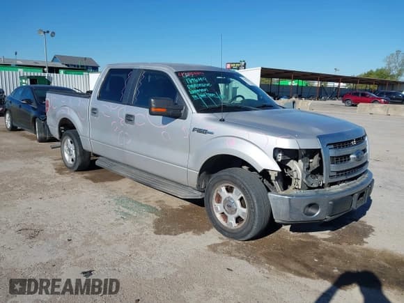 ✅ 2014 Ford F-150 XL • VIN: 1FTEW1CM6EKE26621 • Lot: 43555511. Listed on IAAI with 159,494 mi. Free auction sales archive from the USA and detailed vehicle history report at DreamBid. Image 1.