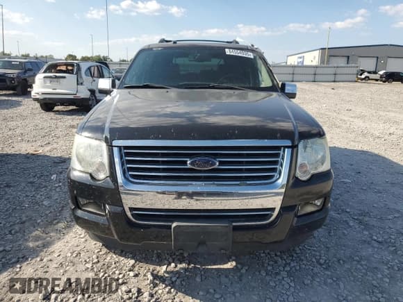 ✅ 2008 Ford Explorer Limited • VIN: 1FMEU75E98UA44215 • Lot: 84554935. Wystawiony na Copart z przebiegiem 165 769 mil. Bezpłatny archiwum sprzedaży aukcyjnych z USA i szczegółowy raport historii pojazdu na DreamBid. Zdjęcie 5.