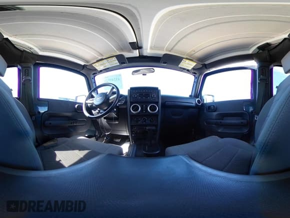 ✅ 2008 Jeep Wrangler Unlimited Sahara • VIN: 1J4GA59128L571725 • Lot: 43249920. Listed on IAAI with 185,270 mi. Free auction sales archive from the USA and detailed vehicle history report at DreamBid. Image 18.