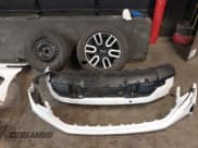 ✅ 2024 GMC Sierra 1500 AT4 • VIN: 3GTUUEEL9RG414568 • Лот: 42097802. Опубликован ранее на IAAI с пробегом 14 093 миль. Бесплатный доступ к архиву аукционных продаж из США и подробный отчёт об истории автомобиля на DreamBid. Изображение 19.