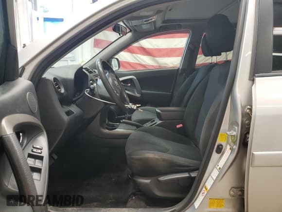 ✅ 2012 Toyota RAV4 Sport • VIN: JTMRF4DV7C5049965 • Lot: 93021025. Wystawiony na Copart z przebiegiem 237 603 mil. Bezpłatny archiwum sprzedaży aukcyjnych z USA i szczegółowy raport historii pojazdu na DreamBid. Zdjęcie 7.