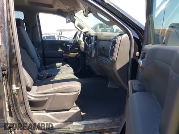 ✅ 2019 Chevrolet Silverado 1500 RST • VIN: 1GCRYEED9KZ245189 • Lot: 42193478. Wystawiony na IAAI z przebiegiem 90 974 mil. Bezpłatny archiwum sprzedaży aukcyjnych z USA i szczegółowy raport historii pojazdu na DreamBid. Zdjęcie 5.