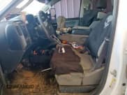 ✅ 2017 Chevrolet Silverado 2500HD Work Truck • VIN: 1GC1KUEG8HF103803 • Лот: 91054765. Опубликован ранее на Copart с пробегом 199 411 миль. Бесплатный доступ к архиву аукционных продаж из США и подробный отчёт об истории автомобиля на DreamBid. Изображение 7.