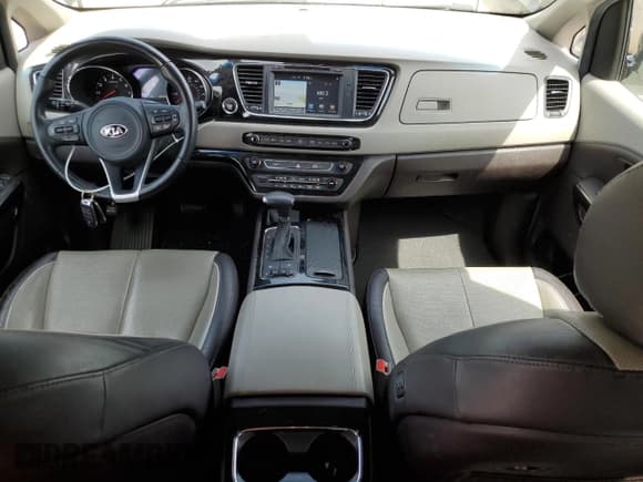 ✅ 2017 Kia Sedona SX-L • VIN: KNDME5C16H6271836 • Lot: 61643685. Wystawiony na Copart z przebiegiem 126 376 mil. Bezpłatny archiwum sprzedaży aukcyjnych z USA i szczegółowy raport historii pojazdu na DreamBid. Zdjęcie 8.