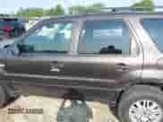 2006 Mercury Mariner Luxury с VIN 4M2YU56196KJ20438, выставлен на аукционе IAAI как лот 42394996 с пробегом 164 564 миль миль и . История ставок и продаж доступна на DreamBid. Изображение 15.