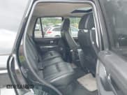 ✅ 2011 Land Rover Range Rover Sport HSE Lux • VIN: SALSK2D41BA284871 • Лот: 42354891. Опубликован ранее на IAAI с пробегом 155 554 миль. Бесплатный доступ к архиву аукционных продаж из США и подробный отчёт об истории автомобиля на DreamBid. Изображение 8.