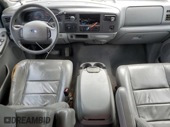 ✅ 2004 Ford F-250 XL • VIN: 1FTNW21S44EA74319 • Лот: 68739684. Опубликован ранее на Copart с пробегом 269 582 миль. Бесплатный доступ к архиву аукционных продаж из США и подробный отчёт об истории автомобиля на DreamBid. Изображение 8.