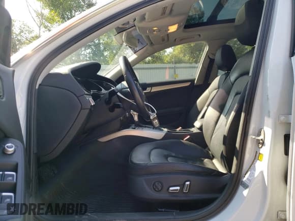 ✅ 2015 Audi allroad A4 Premium • VIN: WA1TFAFL9FA026984 • Лот: 64296425. Опубликован ранее на Copart с пробегом 60 980 миль. Бесплатный доступ к архиву аукционных продаж из США и подробный отчёт об истории автомобиля на DreamBid. Изображение 7.