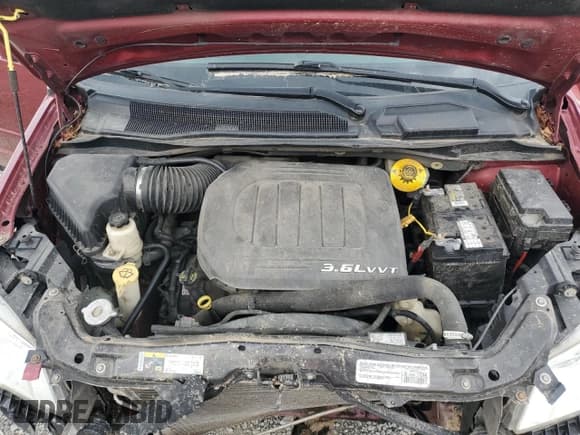 ✅ 2015 Dodge Grand Caravan SXT • VIN: 2C4RDGCG9FR592025 • Lot: 70751915. Wystawiony na Copart z przebiegiem 202 556 mil. Bezpłatny archiwum sprzedaży aukcyjnych z USA i szczegółowy raport historii pojazdu na DreamBid. Zdjęcie 12.