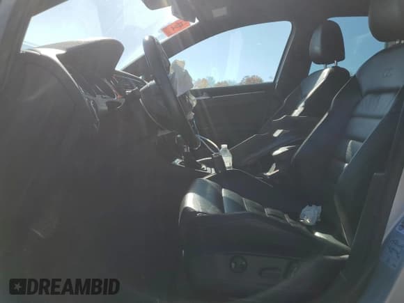 ✅ 2016 Volkswagen Golf R • VIN: WVWLF7AU3GW246246 • Лот: 77429944. Опубликован ранее на Copart с пробегом Не указан. Бесплатный доступ к архиву аукционных продаж из США и подробный отчёт об истории автомобиля на DreamBid. Изображение 7.