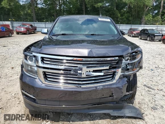 ✅ 2018 Chevrolet Suburban Premier • VIN: 1GNSCJKC3JR110302 • Лот: 69551615. Опубликован ранее на Copart с пробегом 181 416 миль. Бесплатный доступ к архиву аукционных продаж из США и подробный отчёт об истории автомобиля на DreamBid. Изображение 5.