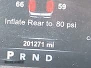 ✅ 2015 Ram 2500 Laramie • VIN: 3C6UR5FJ9FG673207 • Lot: 42862932. Wystawiony na IAAI z przebiegiem 201 271 mil. Bezpłatny archiwum sprzedaży aukcyjnych z USA i szczegółowy raport historii pojazdu na DreamBid. Zdjęcie 15.