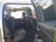 ✅ 2018 Chevrolet Silverado 1500 LTZ • VIN: 3GCUKSEC5JG642110 • Lot: 42615537. Wystawiony na IAAI z przebiegiem 118 739 mil. Bezpłatny archiwum sprzedaży aukcyjnych z USA i szczegółowy raport historii pojazdu na DreamBid. Zdjęcie 8.