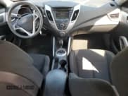 ✅ 2016 Hyundai Veloster • VIN: KMHTC6AD3GU269102 • Lot: 49149075. Wystawiony na Copart z przebiegiem 103 257 mil. Bezpłatny archiwum sprzedaży aukcyjnych z USA i szczegółowy raport historii pojazdu na DreamBid. Zdjęcie 8.