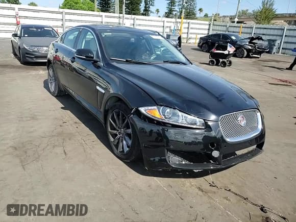 ✅ 2015 Jaguar XF T Premium • VIN: SAJWA0FS8FPU57799 • Lot: 57810715. Wystawiony na Copart z przebiegiem 93 380 mil. Bezpłatny archiwum sprzedaży aukcyjnych z USA i szczegółowy raport historii pojazdu na DreamBid. Zdjęcie 13.
