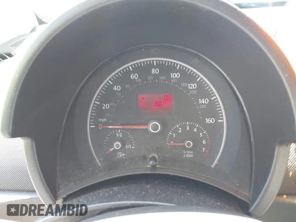 ✅ 2007 Volkswagen Beetle Triple White • VIN: 3VWFF31Y67M413348 • Lot: 42602329. Listed on IAAI with 206,022 mi. Free auction sales archive from the USA and detailed vehicle history report at DreamBid. Image 7.