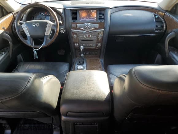 ✅ 2017 Infiniti QX80 • VIN: JN8AZ2NE4H9154801 • Лот: 85339445. Опубликован ранее на Copart с пробегом 176 426 миль. Бесплатный доступ к архиву аукционных продаж из США и подробный отчёт об истории автомобиля на DreamBid. Изображение 8.