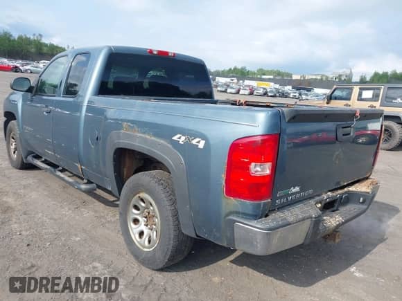 ✅ 2011 Chevrolet Silverado 1500 LS • VIN: 1GCRKREA0BZ168694 • Lot: 42818631. Wystawiony na IAAI z przebiegiem 405 702 mil mil. Skorzystaj z bezpłatnego archiwum sprzedaży aukcyjnych z USA i zobacz szczegółowy raport historii pojazdu na DreamBid. Zdjęcie 3.
