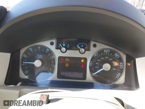 ✅ 2011 Mercury Mariner Premier • VIN: 4M2CN8HG3BKJ01842 • Lot: 41354524. Wystawiony na IAAI z przebiegiem 272 222 mil. Bezpłatny archiwum sprzedaży aukcyjnych z USA i szczegółowy raport historii pojazdu na DreamBid. Zdjęcie 7.