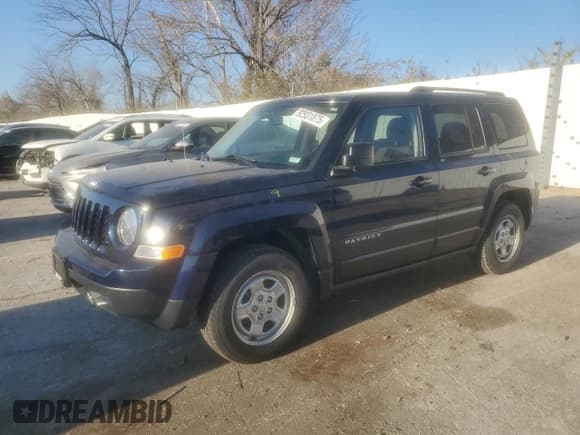 ✅ 2015 Jeep Patriot Sport • VIN: 1C4NJPBB7FD298218 • Лот: 92931875. Опубликован ранее на Copart с пробегом 68 482 миль. Бесплатный доступ к архиву аукционных продаж из США и подробный отчёт об истории автомобиля на DreamBid. Изображение 1.