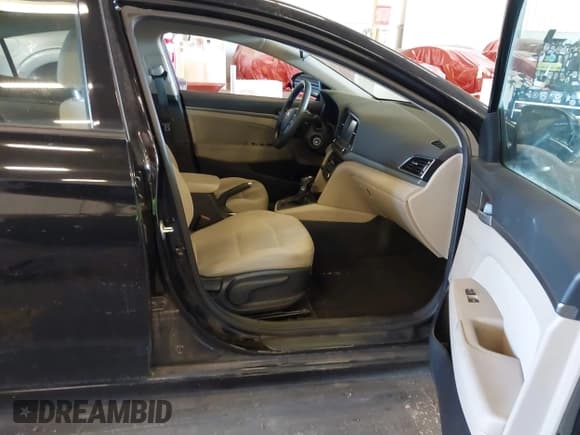 ✅ 2018 Hyundai Elantra Value Edition • VIN: 5NPD84LF0JH215514 • Lot: 43400585. Listed on IAAI with 101,238 mi. Free auction sales archive from the USA and detailed vehicle history report at DreamBid. Image 5.