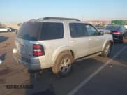✅ 2010 Ford Explorer XLT • VIN: 1FMEU7DE0AUA80513 • Lot: 41017003. Wystawiony na IAAI z przebiegiem 174 595 mil. Bezpłatny archiwum sprzedaży aukcyjnych z USA i szczegółowy raport historii pojazdu na DreamBid. Zdjęcie 4.