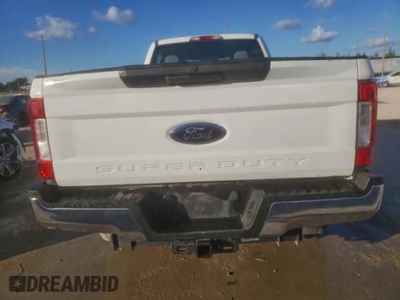 ✅ 2019 Ford F-250 XL • VIN: 1FT7W2BT9KEF68138 • Lot: 94321835. Listed on Copart with 119,005 mi. Free auction sales archive from the USA and detailed vehicle history report at DreamBid. Image 6.