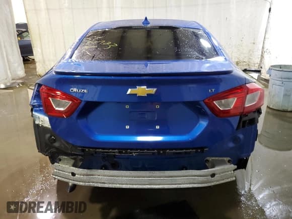 ✅ 2017 Chevrolet Cruze LT • VIN: 1G1BE5SMXH7160521 • Lot: 43254353. Listed on Copart with 70,799 mi. Free auction sales archive from the USA and detailed vehicle history report at DreamBid. Image 6.