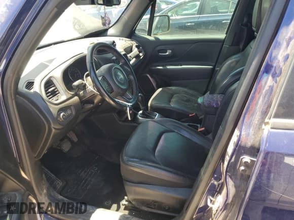 ✅ 2020 Jeep Renegade Altitude • VIN: ZACNJAB11LPK98388 • Лот: 67087185. Опубликован ранее на Copart с пробегом 88 975 миль. Бесплатный доступ к архиву аукционных продаж из США и подробный отчёт об истории автомобиля на DreamBid. Изображение 7.