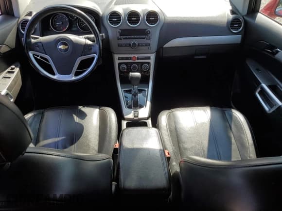 ✅ 2012 Chevrolet Captiva Sport LT • VIN: 3GNAL3E52CS607202 • Lot: 59558975. Wystawiony na Copart z przebiegiem 159 908 mil. Bezpłatny archiwum sprzedaży aukcyjnych z USA i szczegółowy raport historii pojazdu na DreamBid. Zdjęcie 8.