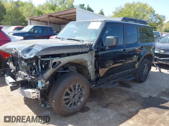 ✅ 2025 Toyota Land Cruiser 1958 Edition • VIN: JTEABFAJ1SK028739 • Lot: 43260084. Listed on IAAI with 11,585 mi. Free auction sales archive from the USA and detailed vehicle history report at DreamBid. Image 2.